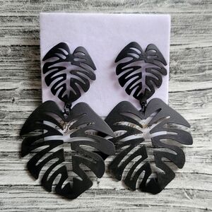 Monstera Earrings